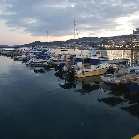 Διαμέρισμα Alexandros *