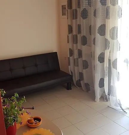 Alexandros Apartment Kavala