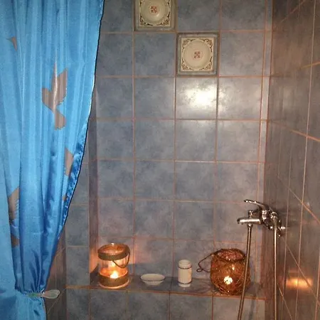 Alexandros Apartment *